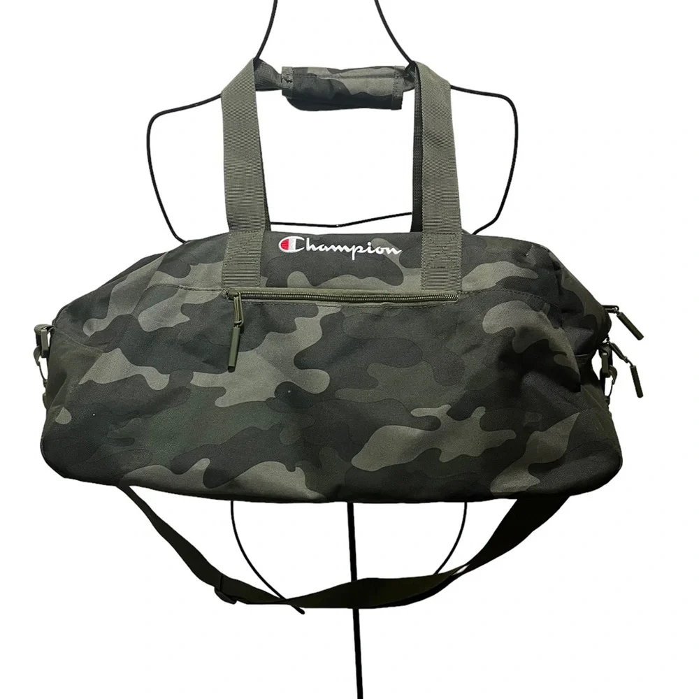 Champion camouflage duffle
